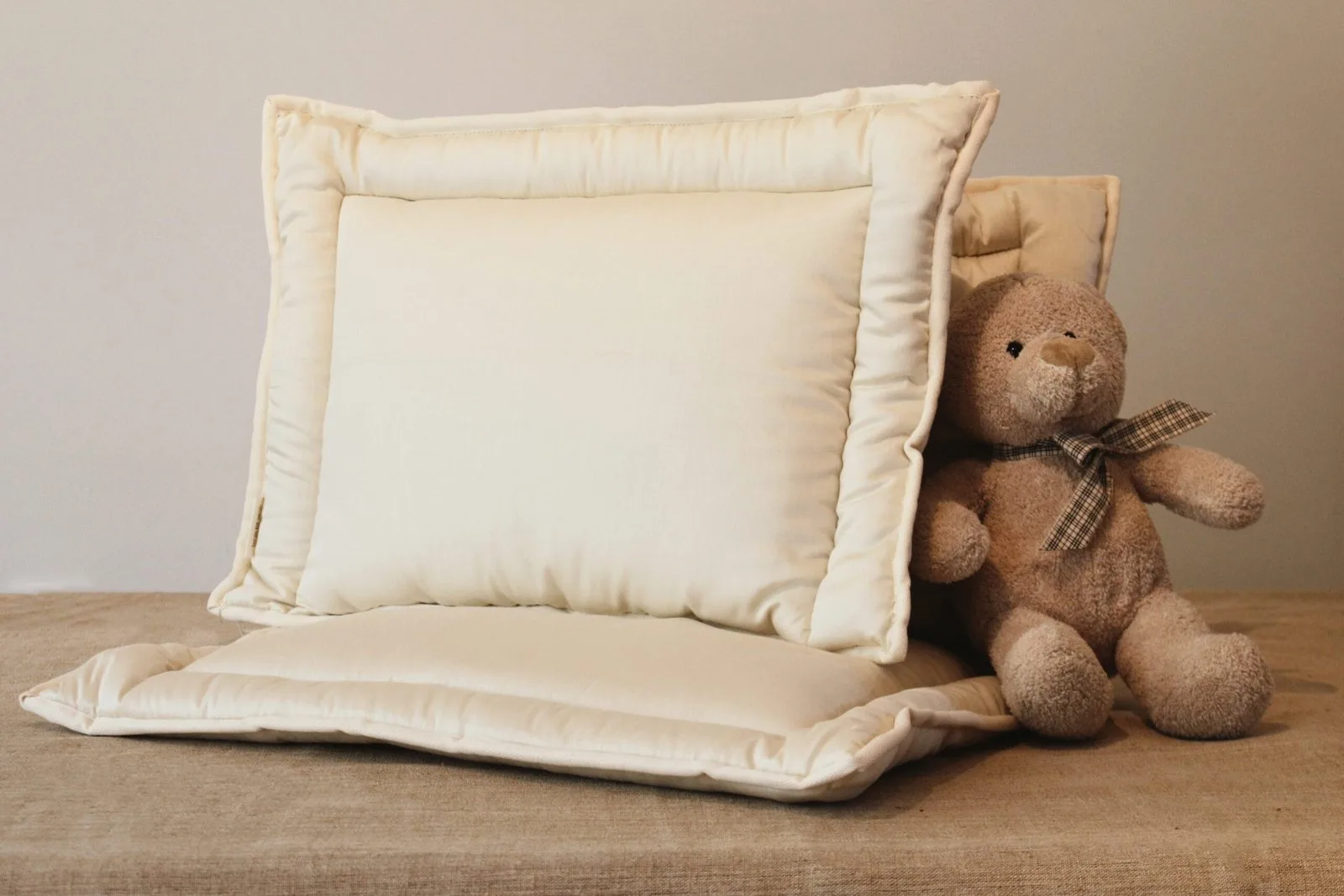 Vaikiška vilnos užpildo pagalvėlė (labai plona) - Image 2